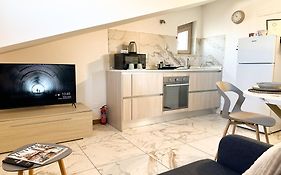 Carolas Luxury House
