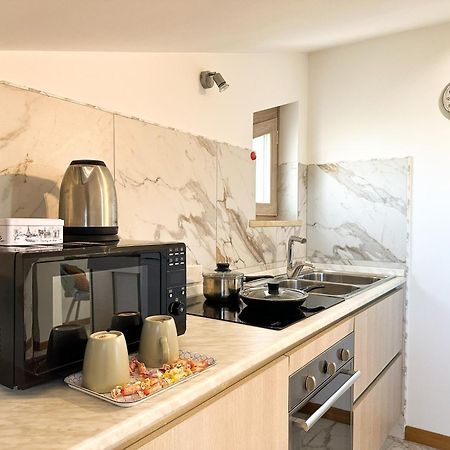 Carolas Luxury House Fiumicino Esterno foto