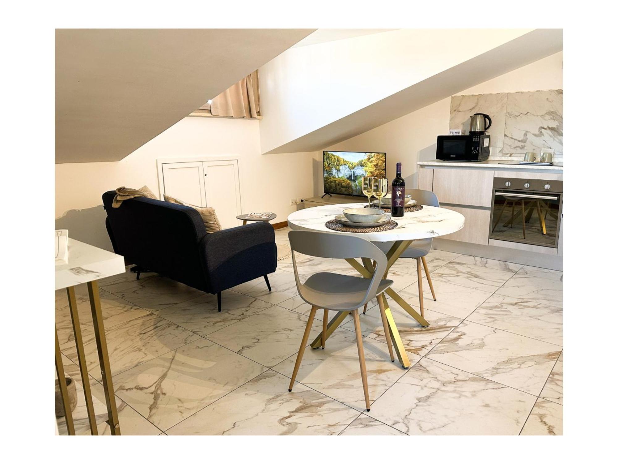 Carolas Luxury House Fiumicino Esterno foto