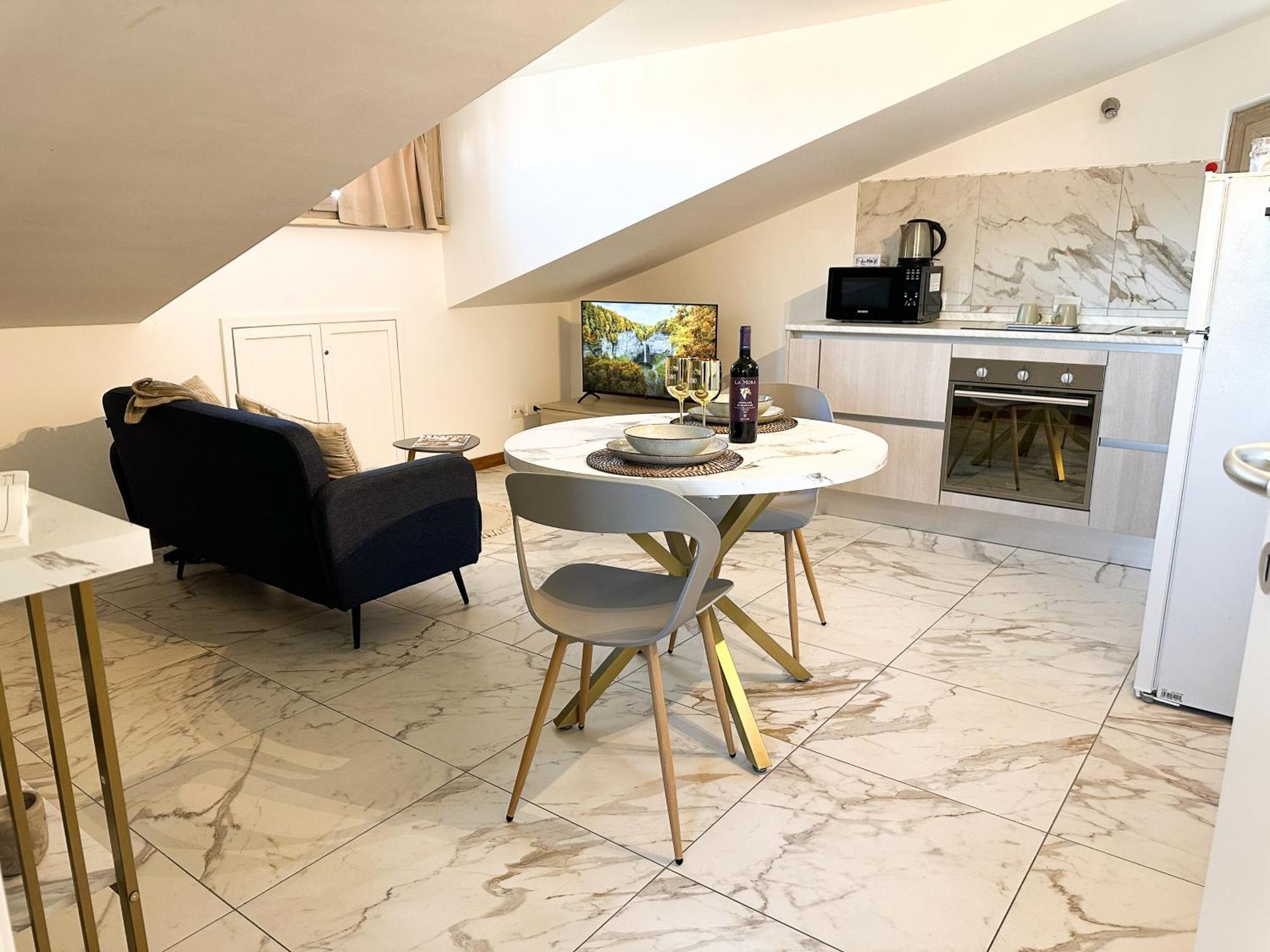 Carolas Luxury House Fiumicino Esterno foto